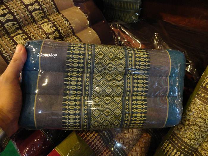 หมอนลายไทย โทนสีน้ำเงิน TE 00043