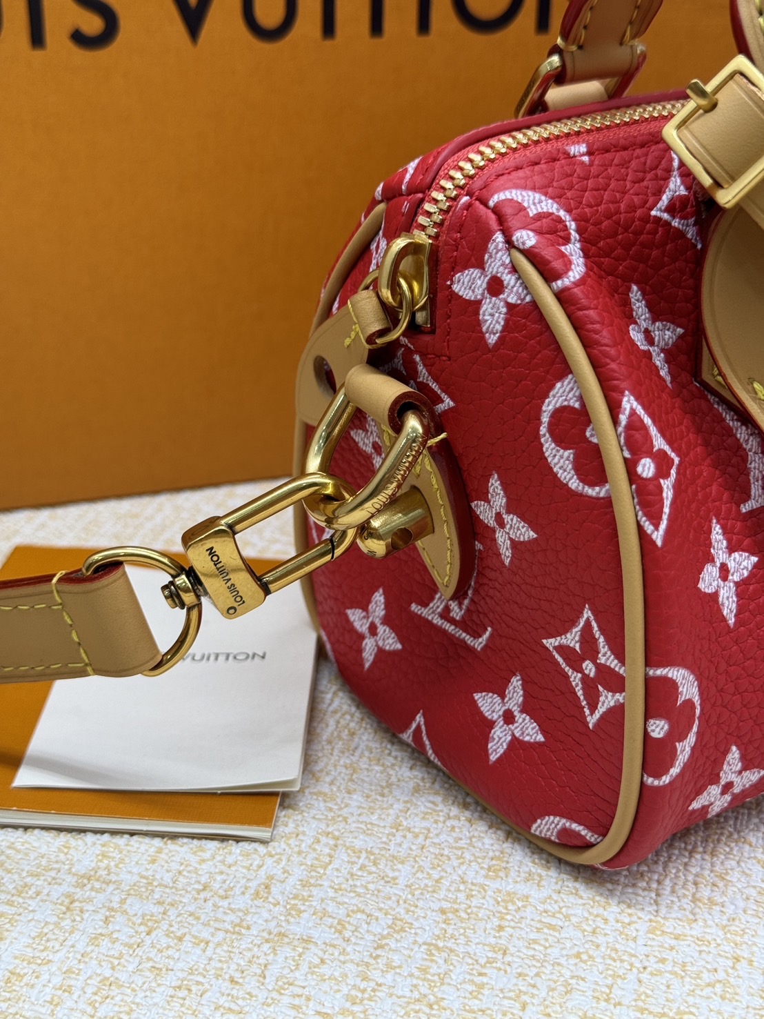 RUNWAY LV Nano Speedy P9 Bandoulière Soft Leather กระเป๋าสะพายสปีดี้รุ่นใหม่ไซส์มินิหรูหรา เกรดท็อปวีไอพี เกรดดีสุด 1:1 หนังแท้สวยงาม เก็บทุกรายละเอียด ใช้สลับแท้ ผ่านทุก ตม. ใช้งานต่างประเทศได้