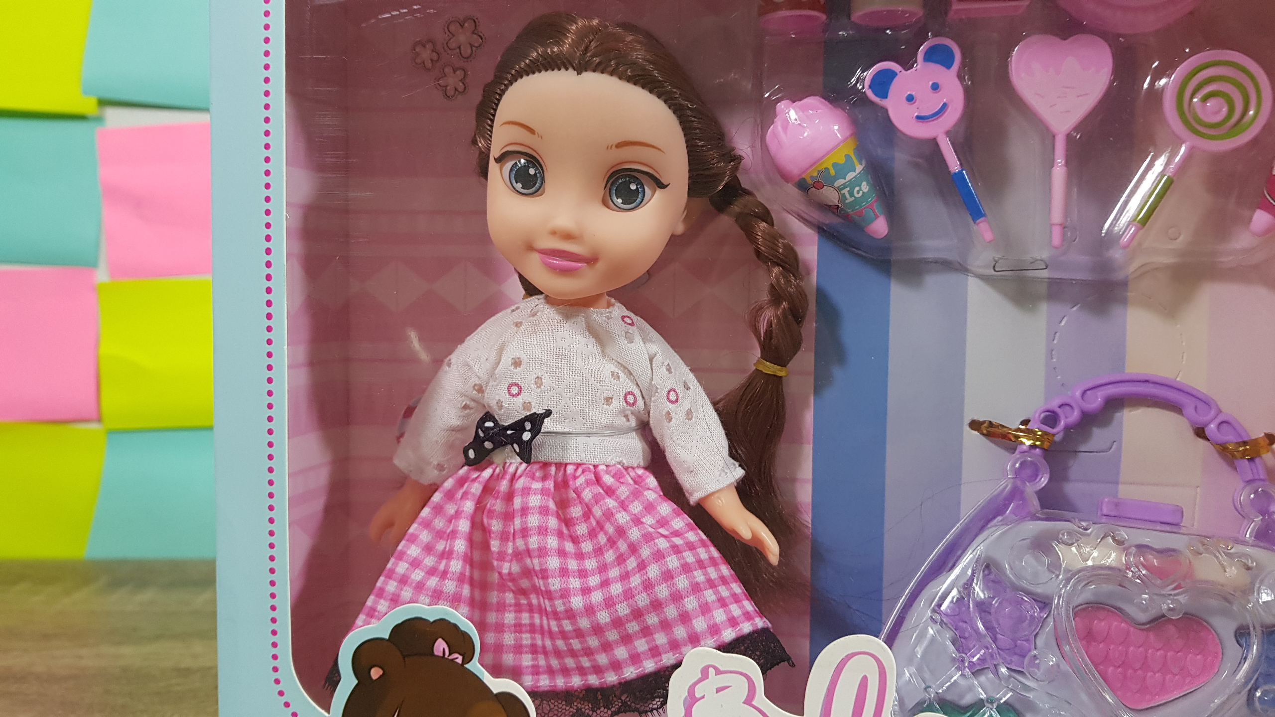 ตุ๊กตาเด็กผู้หญิง+กระเป๋าแต่งหน้า (No.HL-1)