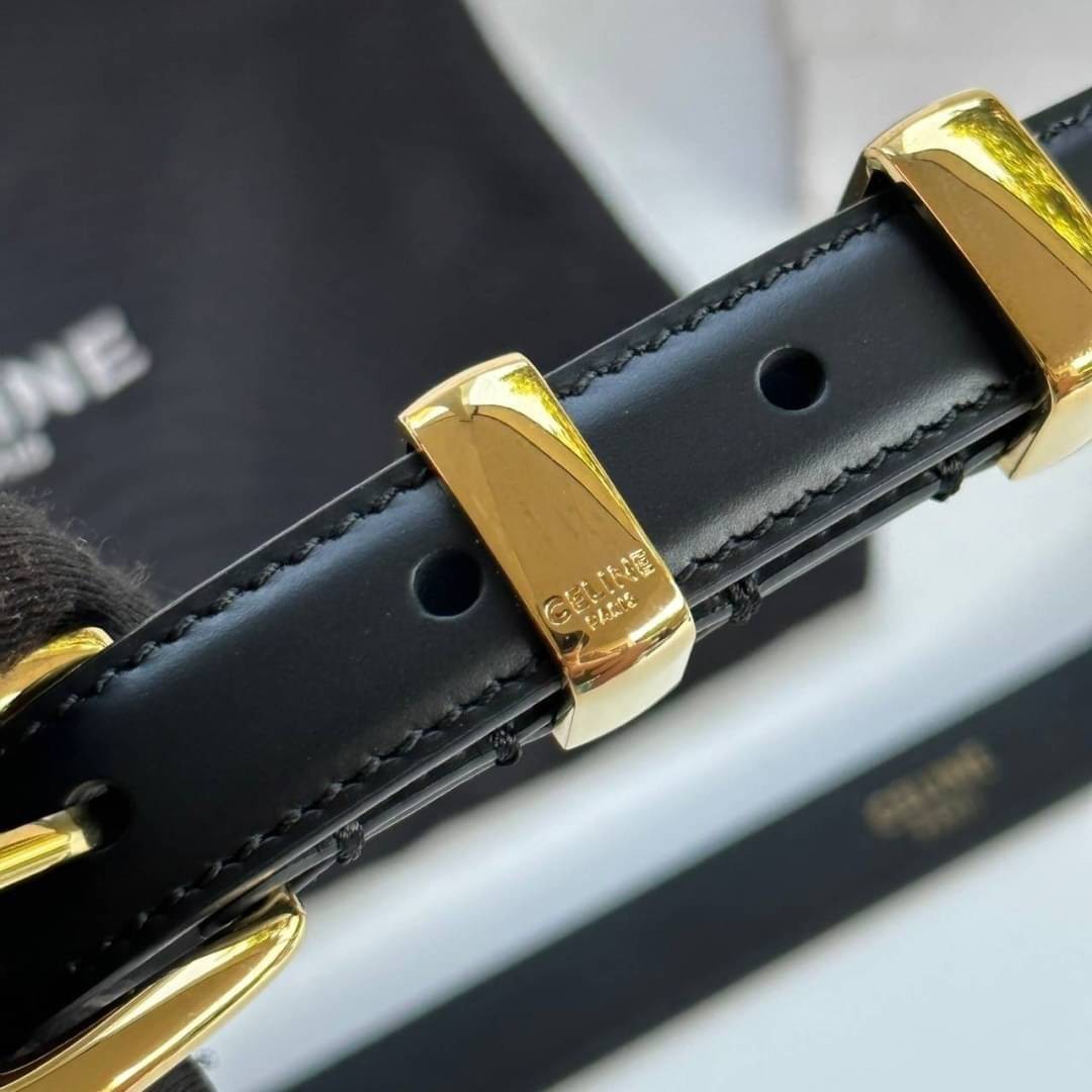 CELINE BELT 20MM ออริจินอลเกรด 1:1 หนังแท้ ปั้มโลโก้คมชัด สายปรับระดับได้ ดีไซน์เรียบหรูเข้ากับทุกลุ๊ค สินค้ามาพร้อม Original Package มีการ์ด ถุงผ้ากันฝุ่น ถุงกระดาษแบรนด์ กล่องแบรนด์ ครบชุดไอเท็มนี้แนะนำ ห้ามพลาดค่ะ!