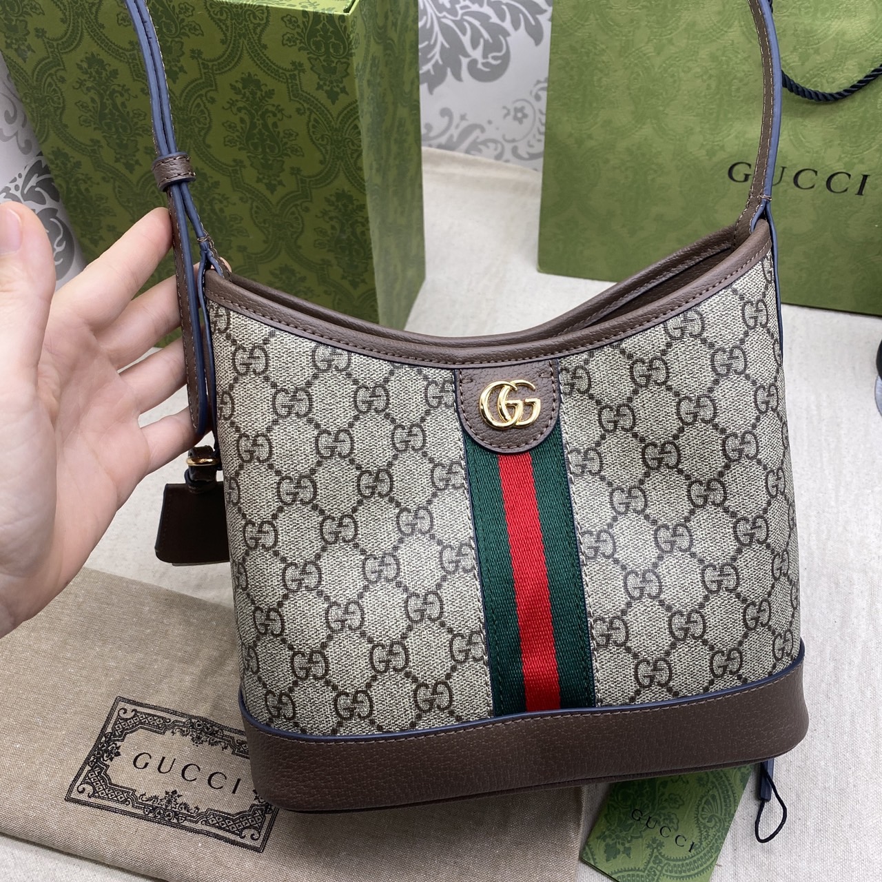 GUCCI OPHIDIA GG SMALL SHOULDER BAG / GUCCI TOTE BAG กระเป๋าสะพายไซส์เล็ก หนังผสมแคนวาส เกรดออริจินอล 1:1 สลับแท้ ใช้งานต่างประเทศได้