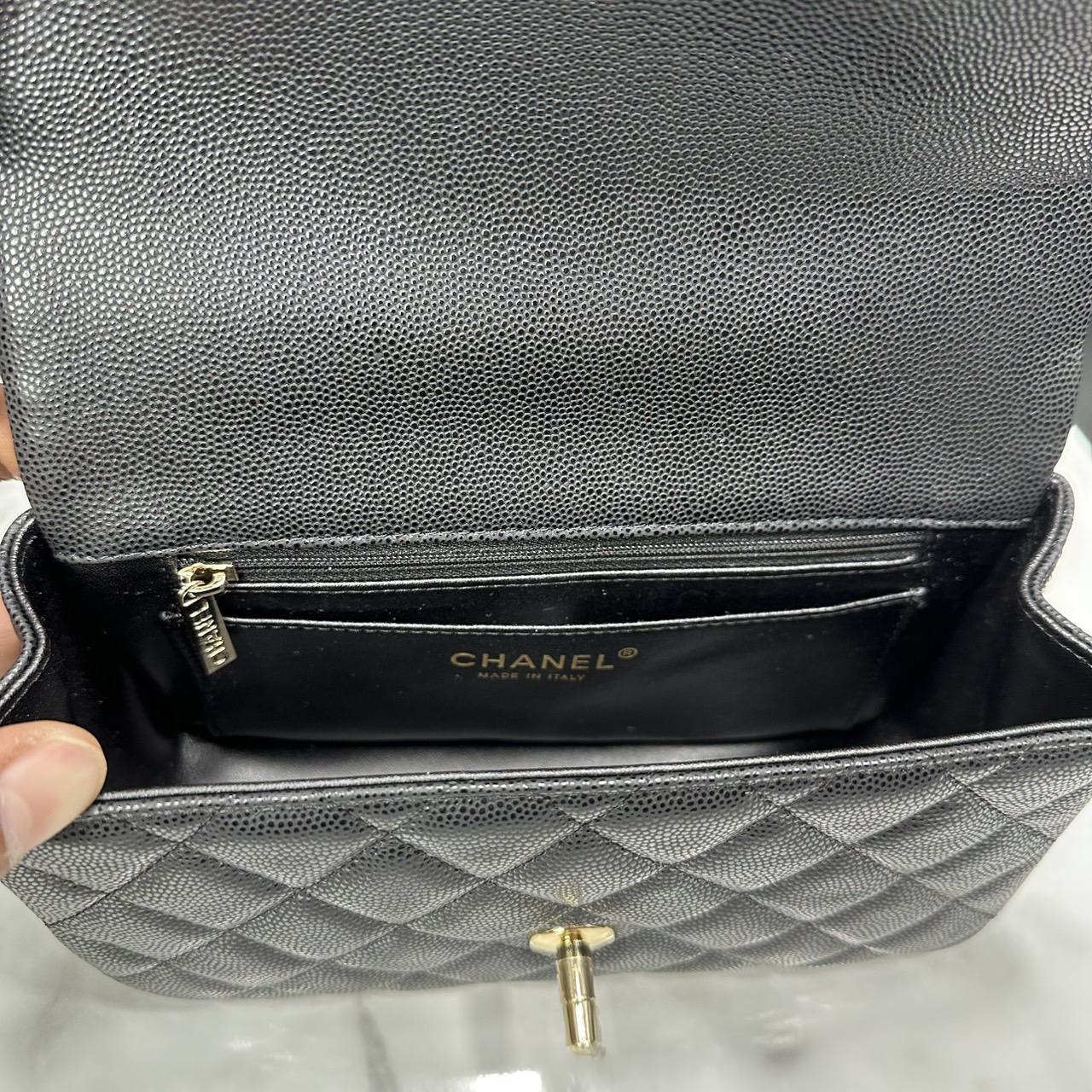 ORI หนังแท้ | CHANEL Classic Flap Bag TopHandle 20cm กระเป๋าสะพายคคลาสสิกพร้อมหูจับ หรูหราระดับตำนาน สวยงามเหนือกาลเวลา