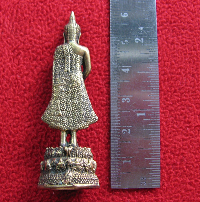 สินค้าหมดค่ะ พระบูชาพระประจำวันเกิดวันอาทิตย์ ปางถวายเนตร เนื้อทองเหลืองพร้อมใบคาถาค่ะ