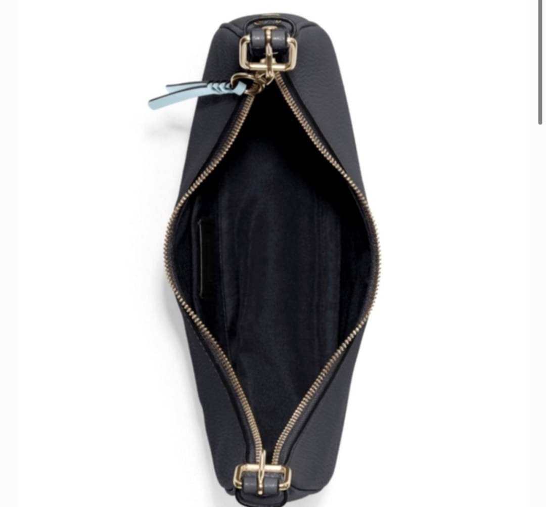 COACH BAILEY HOBO WITH WHIPSTITCH ((C4108//C1322)) พร้อมส่งที่ไทย!! สวยจริงไม่จกตาแน่นอนค่าา กระเป๋าทรงโค้ง ใช้แบบหิ้วหรือคล้องไหล่ก็ดูดี ใช้วัสดุหนังแท้ชั้นดี หนังสวยมากๆค่ะ ด้านหน้าใช้อะไหล่แบรนด์ตัวใหญ่ หรู ดูสะดุดตามีเดียว