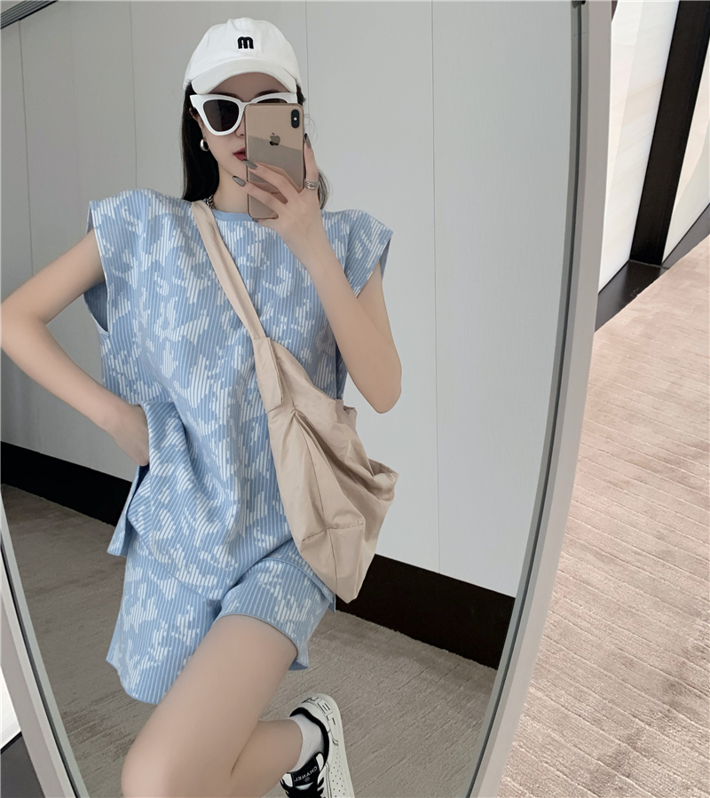 พร้อมส่ง 🐬 Blue sky set เซตเสื้อแขนกุด & กางเกงลายสวย (IN35410)