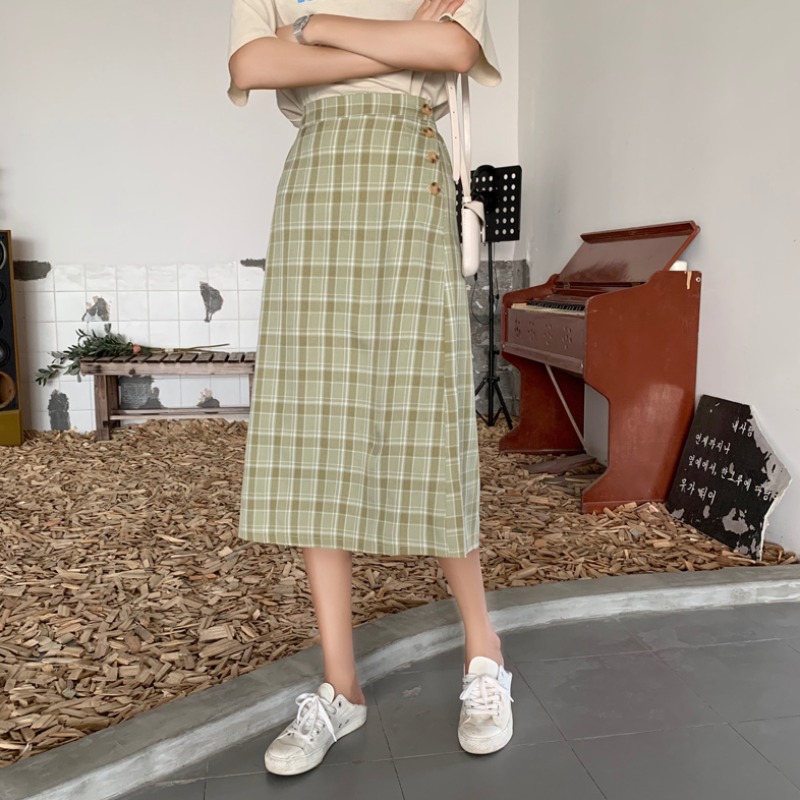 พร้อมส่ง 🧸 Cute skirt กระโปรงทรงเอลายสก็อต (IN32893)