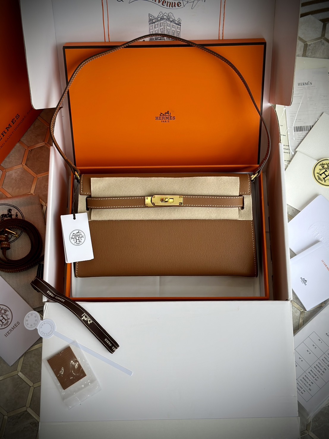 HERMES Kelly Classique To Go wallet swift leather เกรดงานดีสุด กระเป๋าแบรนด์หรูทรงกระเป๋าสตางค์ หนังแท้ เกรดออริ ท็อป สลับแท้ 1:1 ใช้งานต่างประเทศได้