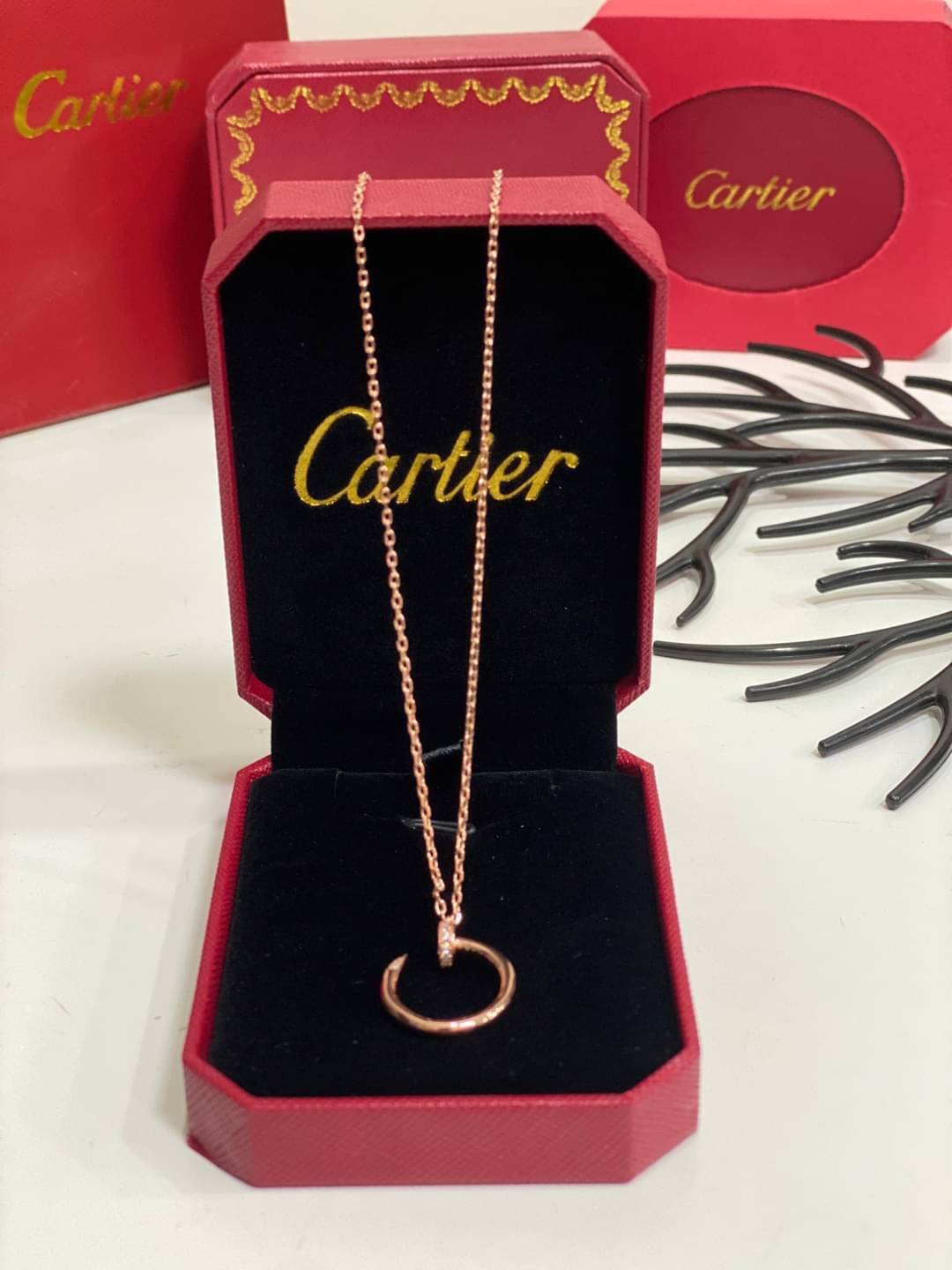Cartier JUSTE UN CLOU NECKLACE / Cartier necklace สร้อยคอคาเทียร์ หัวตะปูหัวเพชร ภาพถ่ายจากงานจริง วัสดุคุณภาพดี ไม่ลอกไม่ดำ งานปั้มครบตามรูปเลยค่ะ