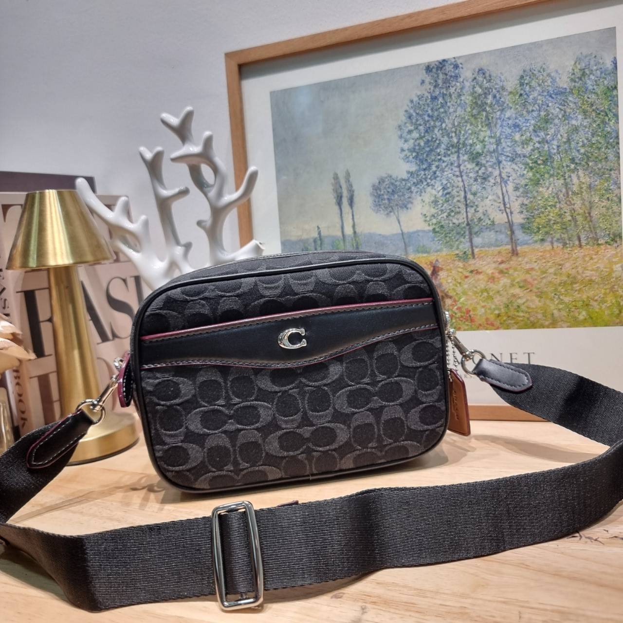 COACH CE744 CAMERA BAG IN SIGNATURE DENIM กระเป๋าสะพายข้างรูปทรงสวยคลาสสิค BLACK MULTI เกรดท็อปออริ เกรดดีสุด สลับแท้ 1:1
