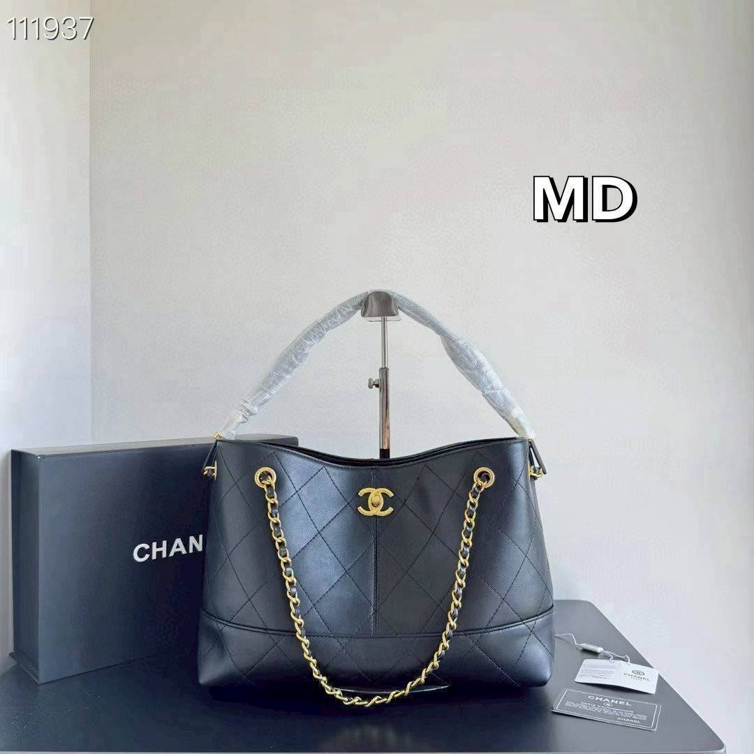 Chanel Shopping Bag 25A Suede Bag กระเป๋าช้อปปิ้งทรงโท้ท มีทั้งแบบงานหนังเต็มใบ/ทูโทน/และงานหนังกลับ สวยหรูหรา คอลใหม่