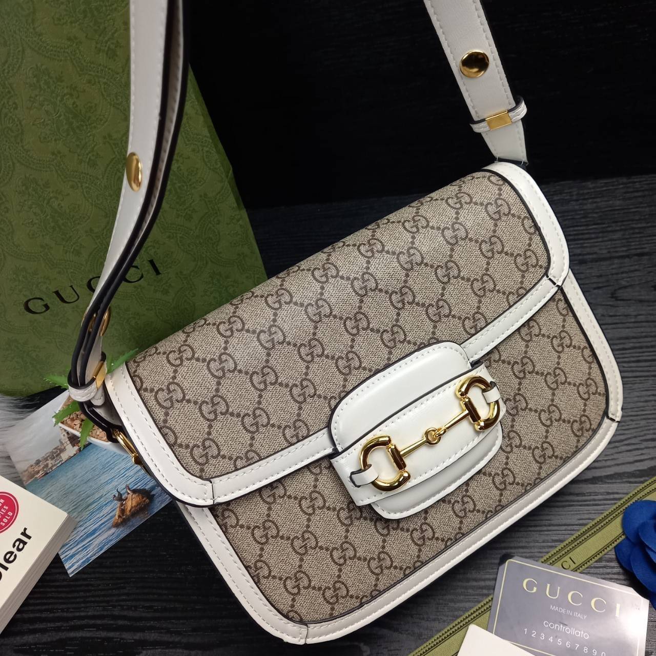 GUCCI HORSEBIT 1995 BAG / GG Supreme Shoulder 10" รุ่นฮิต คลาสสิค หรูหรา ใช้แล้วดูดีมีเสน่ห์ขึ้นทันที สายยาวคล้องบ่าได้ ปรับยาวคลอสบอดี้ได้
