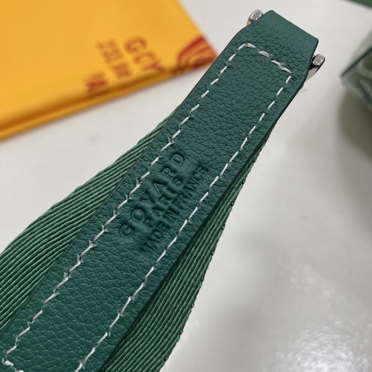 ORI หนังแท้ | Goyard Barrel 40 Sports Bag กระเป๋าสะพายทรง Keepall ใบใหญ่ ดีไซน์สปอร์ต ภายในโล่งกว้าง จุของได้เยอะ มีหูจับด้านบน เพิ่มฟังชั่นหูหิ้วด้านข้าง สะดวกใช้งาน