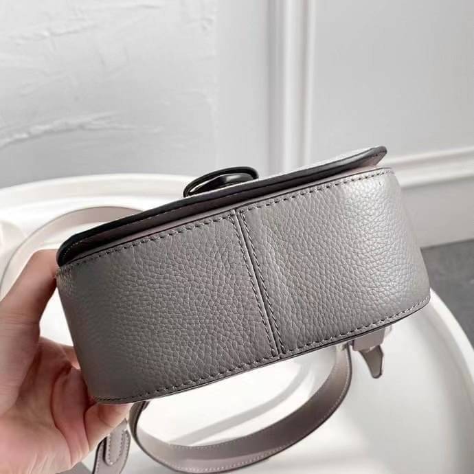 COACH KLEO SHOULDER BAG 17 (COACH C5685 C5687)