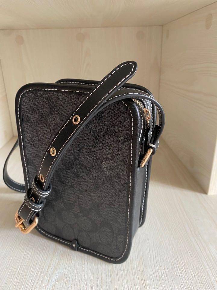 Coach Zip Camera Bag In Signature Canvas CA182 พร้มส่งที่ไทย Camera Bag Men’s retro classic Aging men’s cross-body Bag, mobile Bag Camera Bag