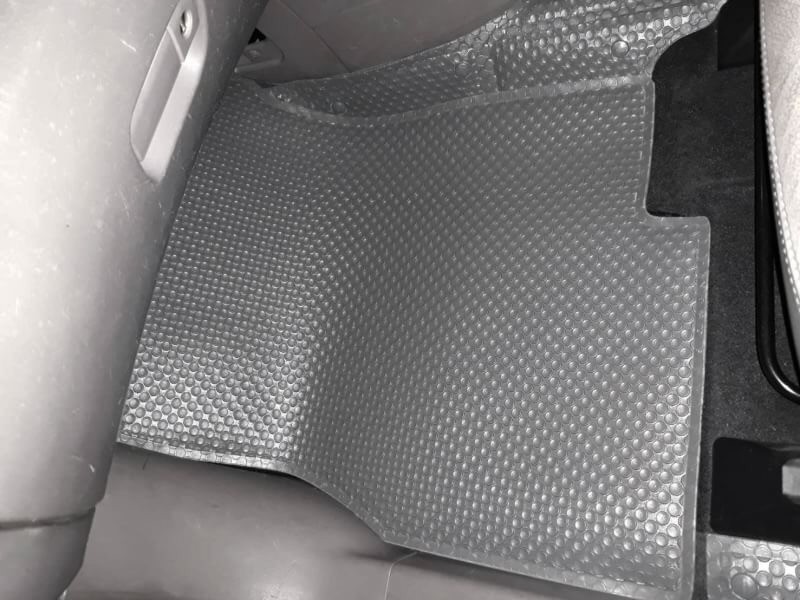 พรมกระดุมเม็ดเล็ก SPACE WAGON รุ่นรีดขอบ สีเทา เต็มคัน เข้ารูป