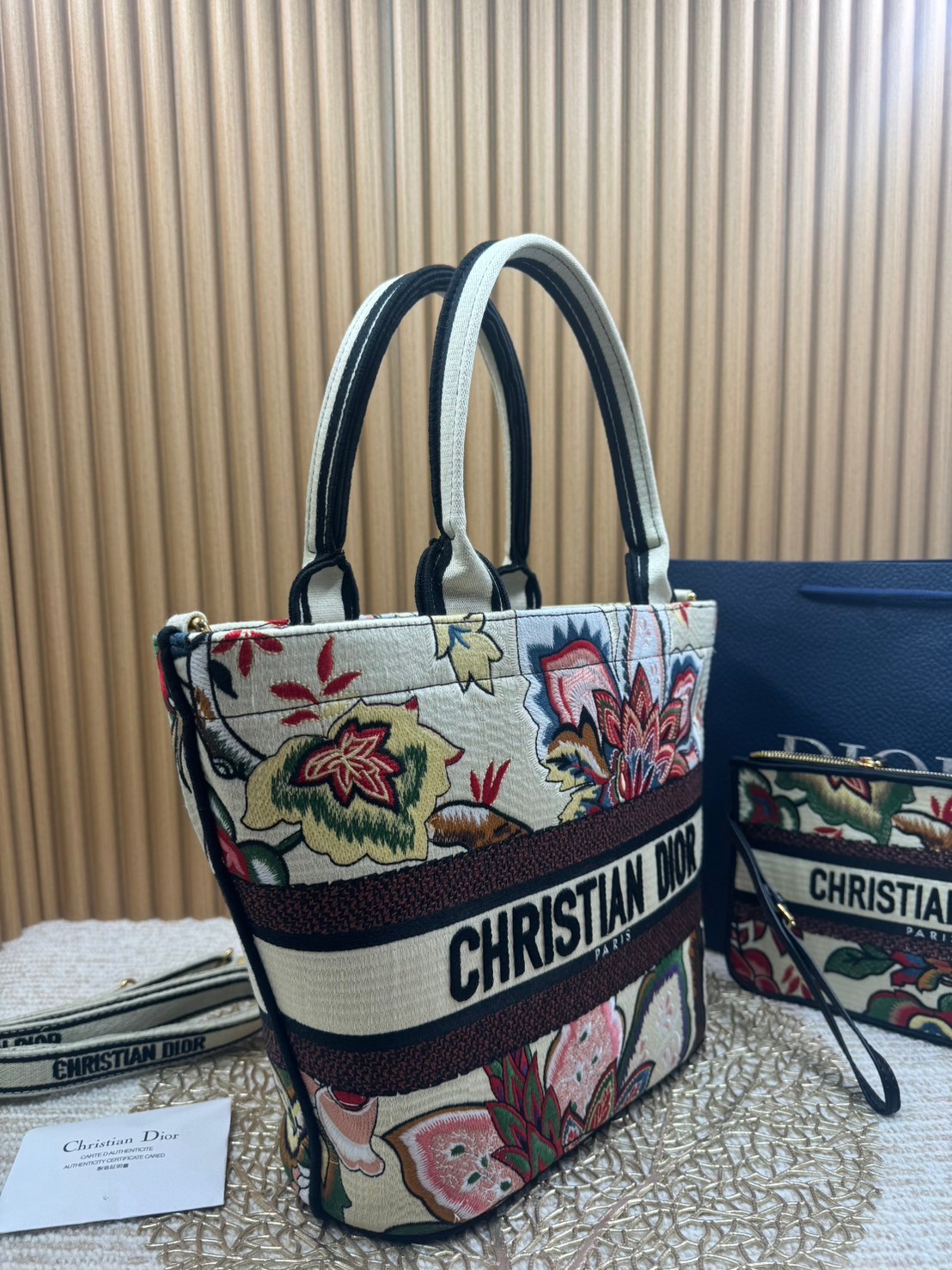 DIOR NEW LINE TOTE / DIOR KID TOTE กระเป๋าทรงโท้ทรุ่นใหม่ เอกษณ์ความหรูหรา โดดเด่นสวยงาม เกรดออริ 1:1 ใช้งานต่างประเทศได้