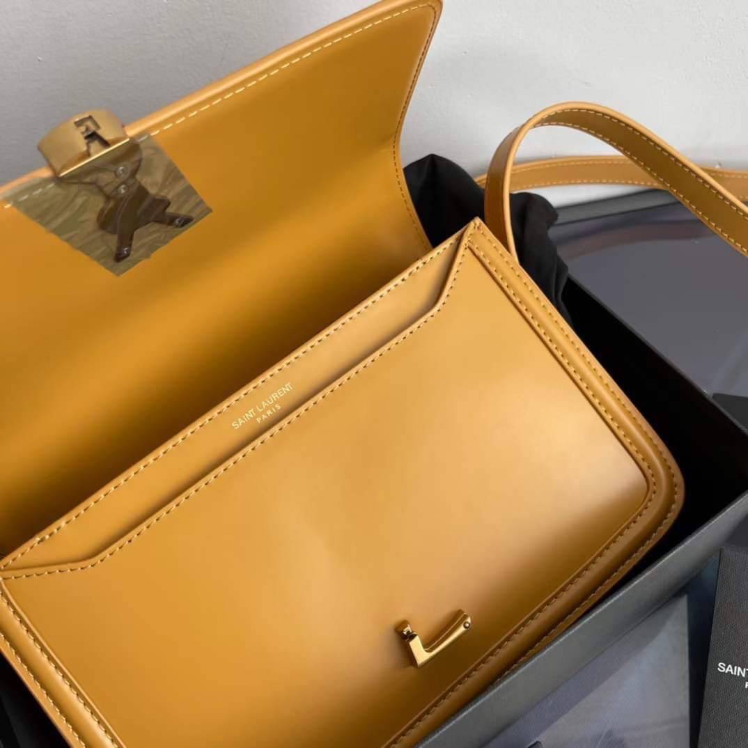 YSL Solferino medium crossbody bag คอลเล็คชั่นน้องโรเซ่ ROSE BLACKPINK ที่สุดแห่งความคลาสสิก เกรดออริจินอล หนังสวยมาก กระเป๋าสะพายรุ่นที่สาวๆ ทุกคนควรมีติดตู้ ภาพถ่ายจากงานขายจริง สวยตามรูป ไม่ผิดหวังค่ะ