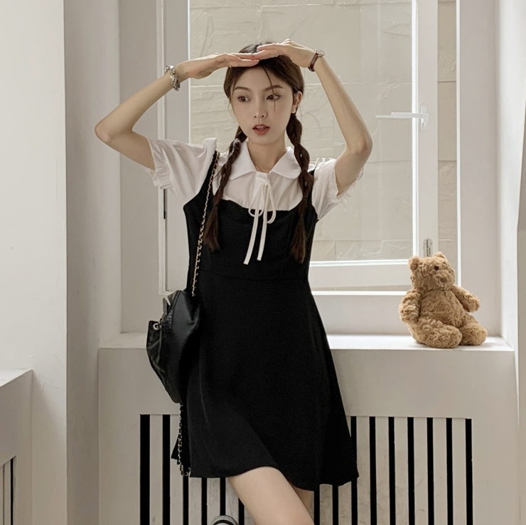 พร้อมส่ง 🧀🌈 Black & White dress เดรสสั้นแต่งแนวเอี๊ยมแขนสีขาว (IN38019)
