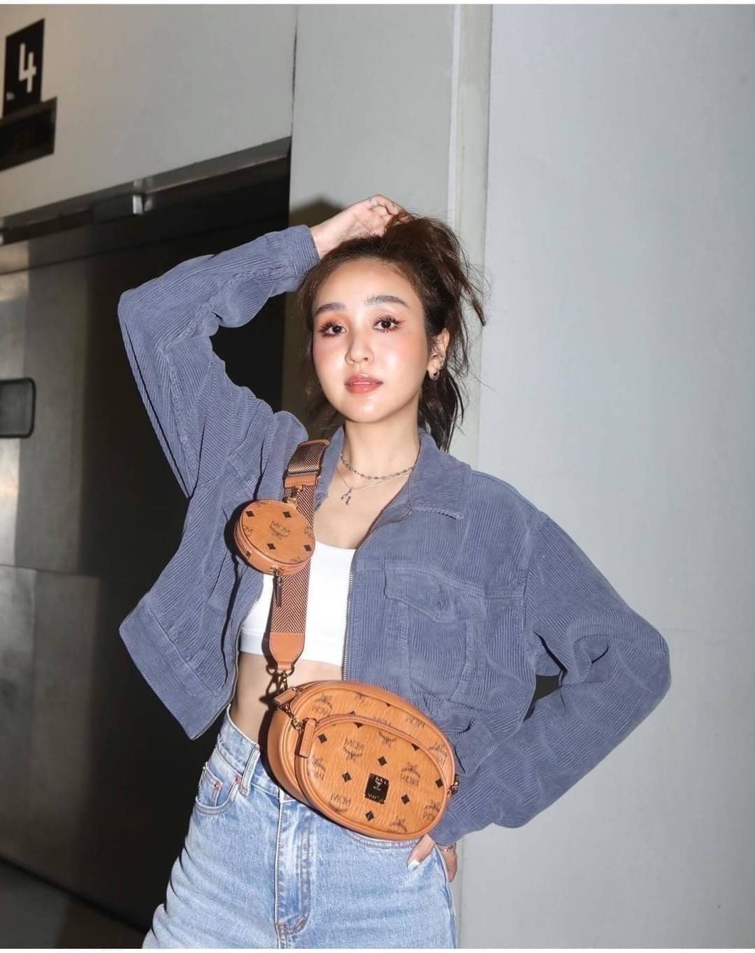 ORI | M.C.M ESSENTIAL MULTI POCHETTE BAG IN VISETOS กระเป๋าสะพายมัลติฟังก์ชั่น ดีไซน์กระเป๋าทรง pouch 3 ชิ้นสุดคุ้ม สามารถประกอบเข้าด้วย หรือแยกชิ้นใช้งานได้หมด ครบครันตอบโจทย์ทุกลุค