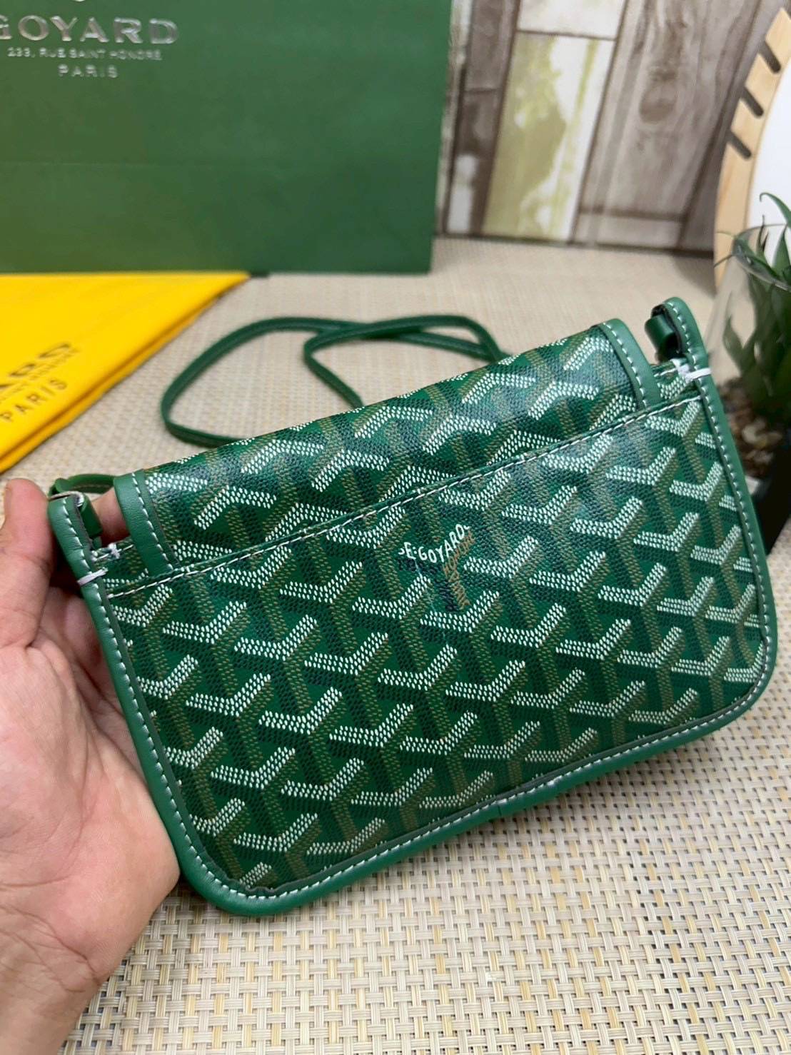 พร้อมส่ง 10 สี ORI หนังแท้ | GOYARD Plumet pouch-wallet กระเป๋าสะพายใบเล็กกะทัดรัด ดีไซน์กระเป๋าสตางค์ Plumet ดีไซน์มาพร้อมช่องใส่เหรียญ ธนบัตร และบัตรต่างๆ