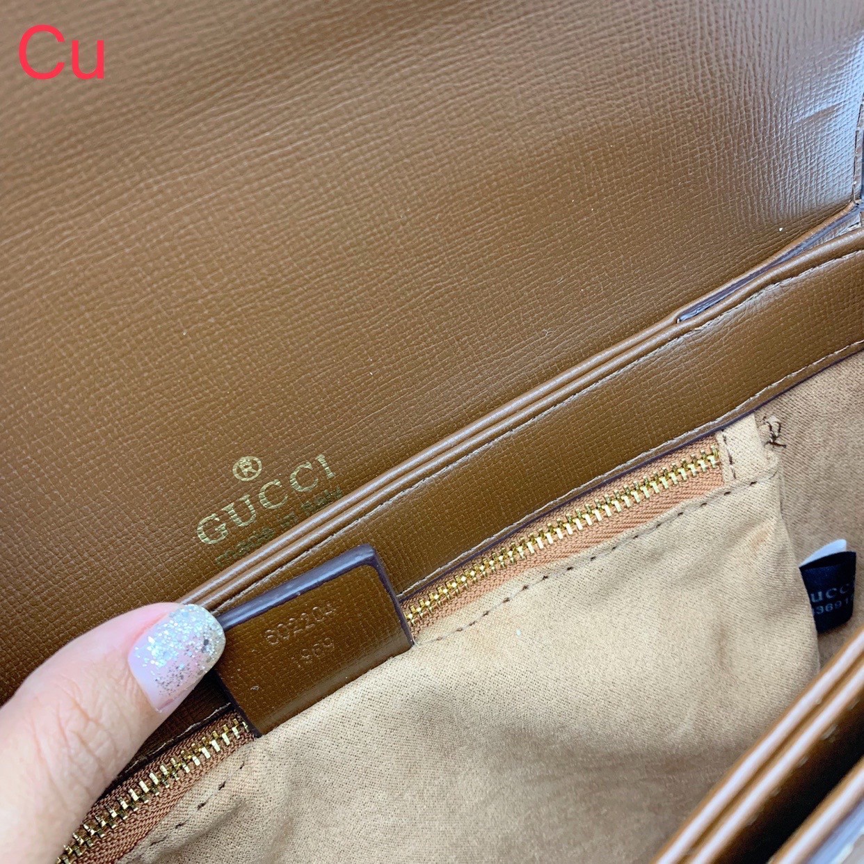 Gucci horsebit 1955 shoulder bag / GUCCI BAG พร้อมส่ง 5 สี กระเป๋าสะพายไหล่/สะพายข้างทรงคลาสสิค สวยผู้ดี ดารา เซเลปใช้กันเพียบ สวยอยู่ทรง มากี่รอบก็ไม่เคยพอ!! รุ่นเด็ดสุด!! ฮ็อตสุด!! ให้สิบว้าวไปเลย