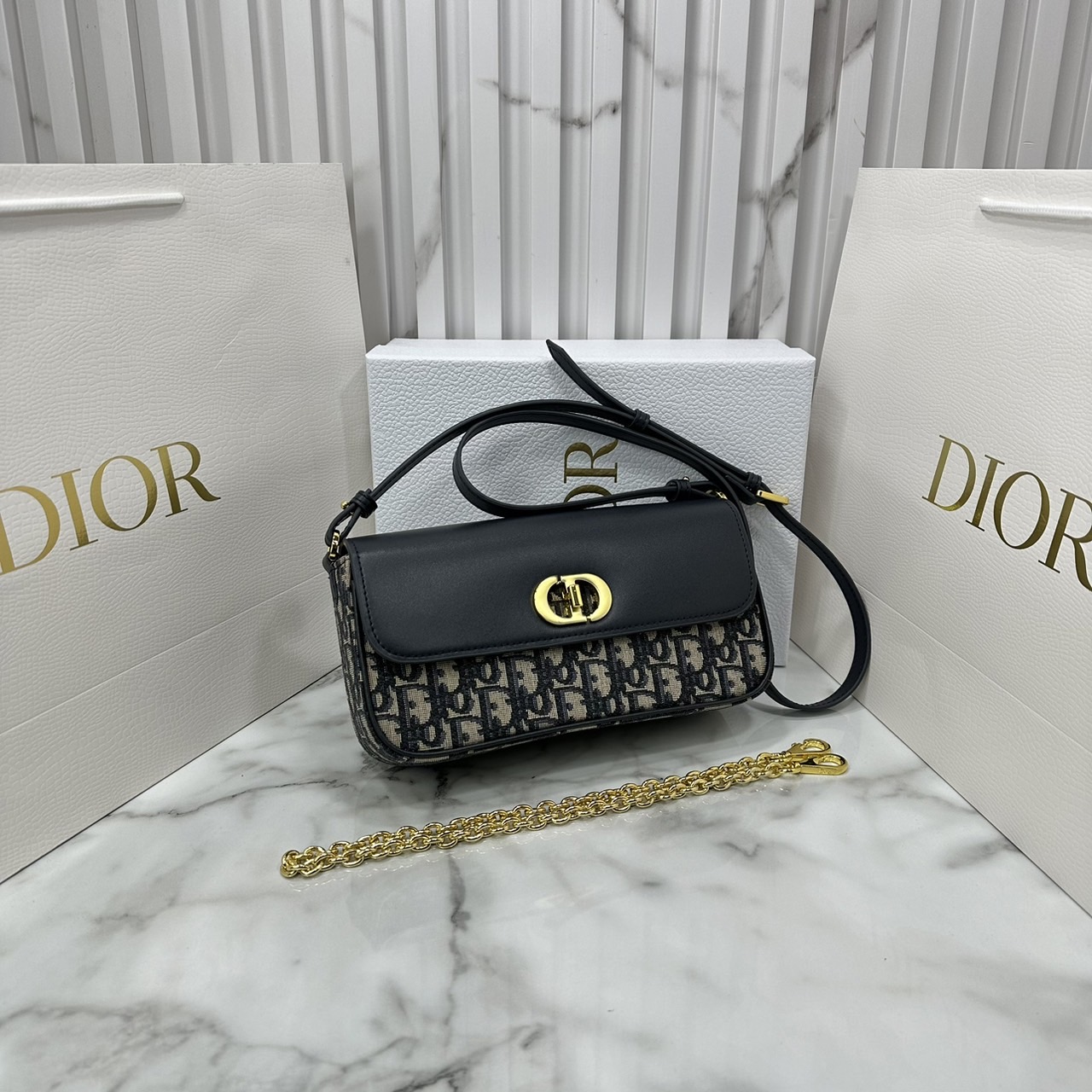 DIOR 30 Montaigne Avenue East-West Double Carry Mini Bag กระเป๋าสะพายทรงพอชรุ่นใหม่ winter 2024 สวยหรู ดีเทลแพง รุ่นที่ใครเห็นเป็นต้องรัก