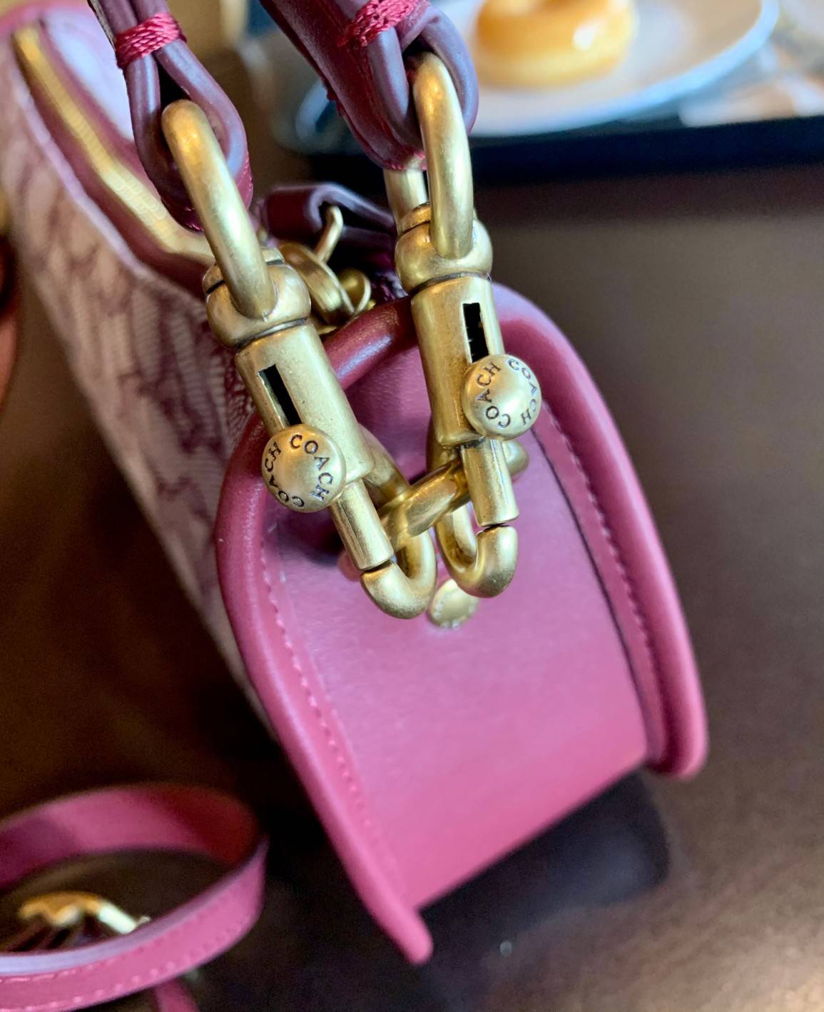 COACH SWINGER BAG IN SIGNATURE JACQUARD ((C0721))