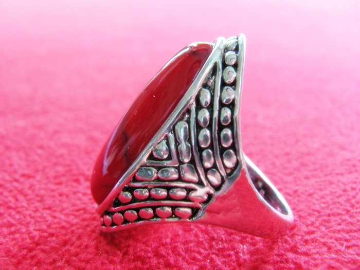 สินค้าหมดค่ะ แหวนหินปะการังสีแดง โรเดียมสีเงิน(คุ้มครอง)แบบ4ค่ะ