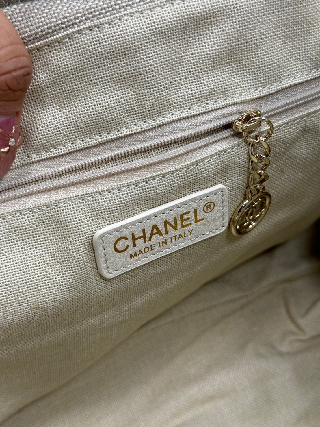ORI หนังแท้ | Chanel Deauville Tote Bag กระเป๋าสะพายทรงโท้ทช้อปปิ้ง ใบใหญ่ ภายในโล่งกว้าง จุของได้เยอะ