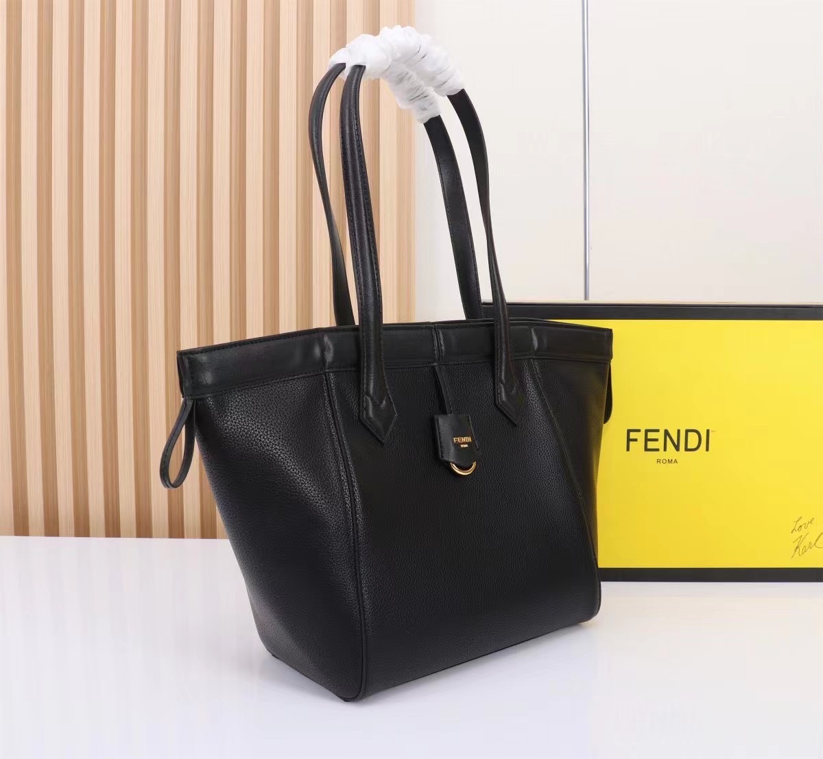 พร้อมส่ง 3 สี FENDI Origami Large Brown FF jacquard fabric bag / FENDI Tote Bag กระเป๋าทรงโท้ทใบใหญ่ สะพายได้2ทรงรูปลักษณ์สวยงามทันสมัย 🧡 เกรดออริจินอล 1:1 สลับแท้
