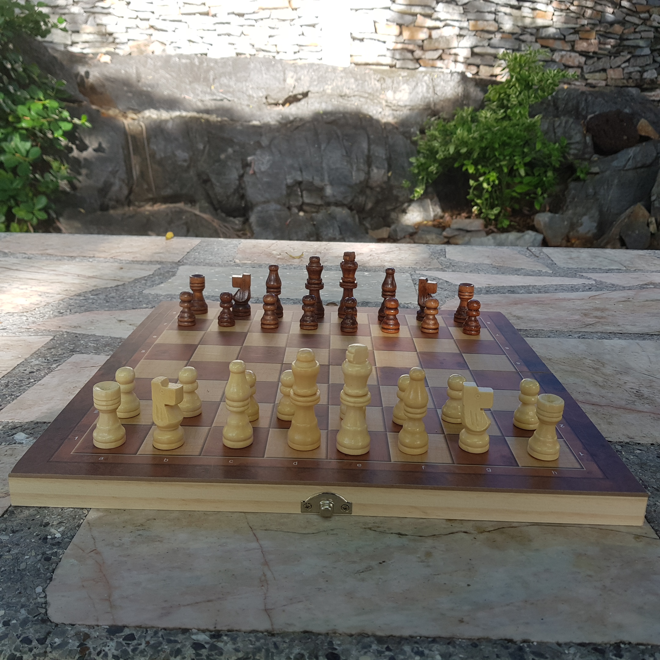 ชุดหมากรุกสากลไม้พับได้ 3 ใน 1 พร้อมหมากฮอสและแบ๊กเกมม่อน (Chess,Checker,Backgammon)