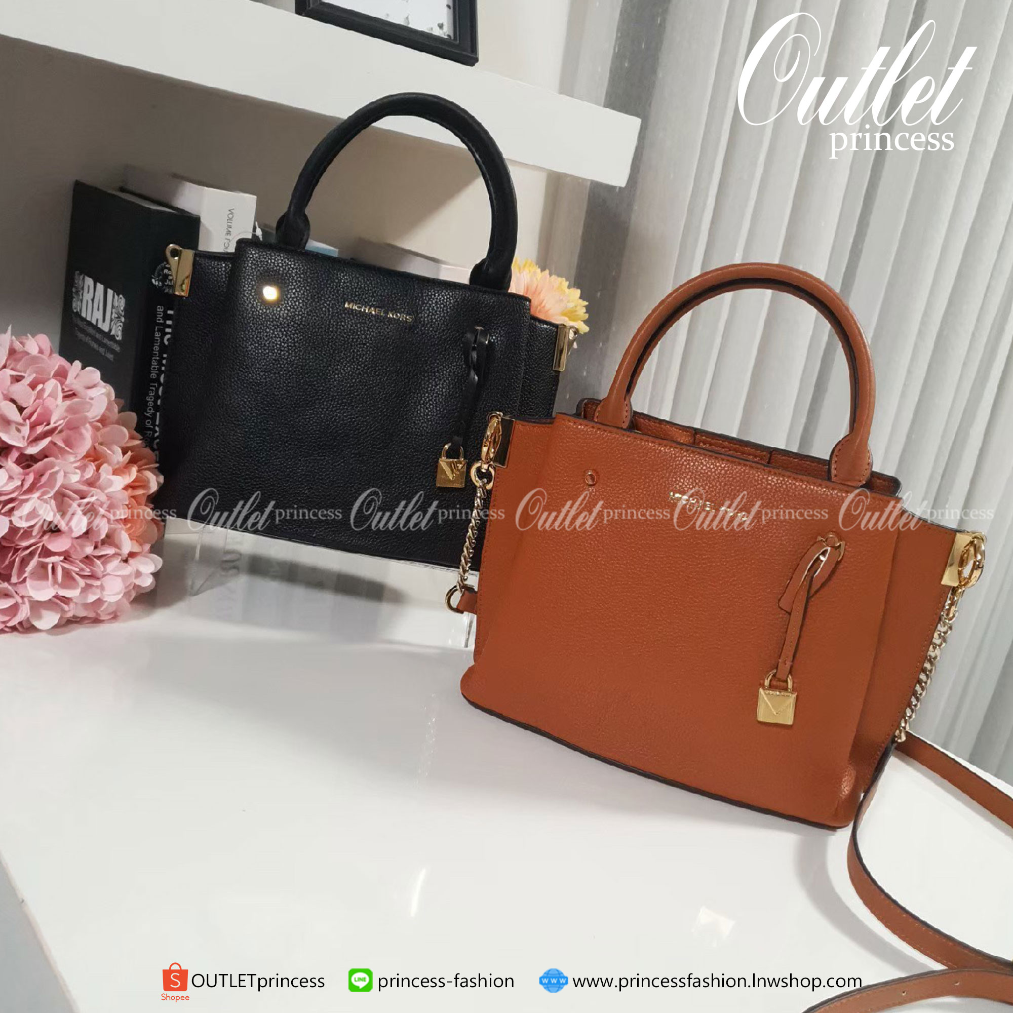 ของแท้ 100% NEW COLLECTION!! MICHAEL KORS GENIE LEATHER BAG สีดำ