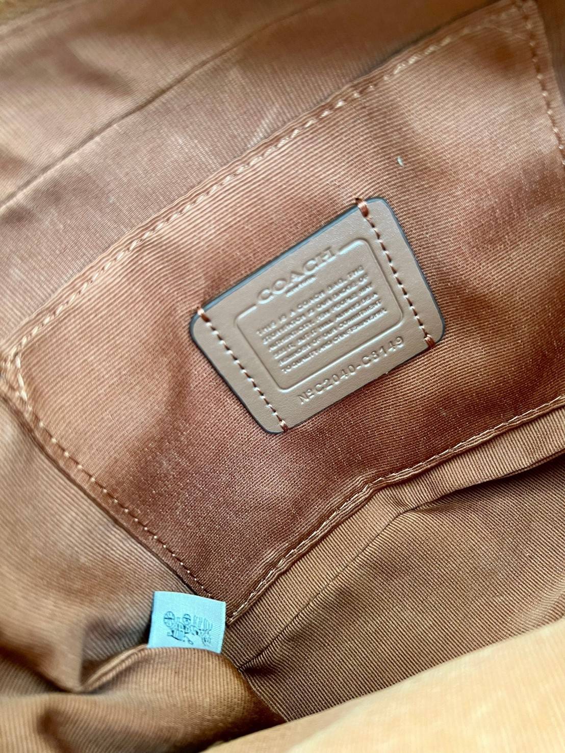 COACH CAMMIE CHAIN SHOULDER BAG IN SIGNATURE (C8149) สวย หรู ดูดี ทางนี้จ้าสาวๆๆ สินค้าต้องมี ห้ามพลาด! 🌟พร้อมส่ง จำนวนจำกัด ก่อนหมด! กับกระเป๋าหิ้วหรือสะพายไหล่ สายสะพายไหล่ในตัวแบบโซ่มีหนังรองบ่า สวยงามมากๆค่ะ