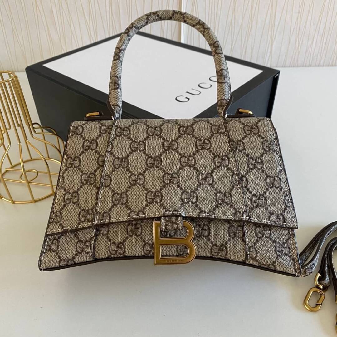 VIP GIFTbag 】Gucci x Balenciaga Hourglass Small Top Handle Bag การผสมผสานของ2แบรนด์ดังที่ลงตัว หรูหราที่สุด งานหนังแท้สวยตามรูปรับไปไม่ผิดหวังค่ะ