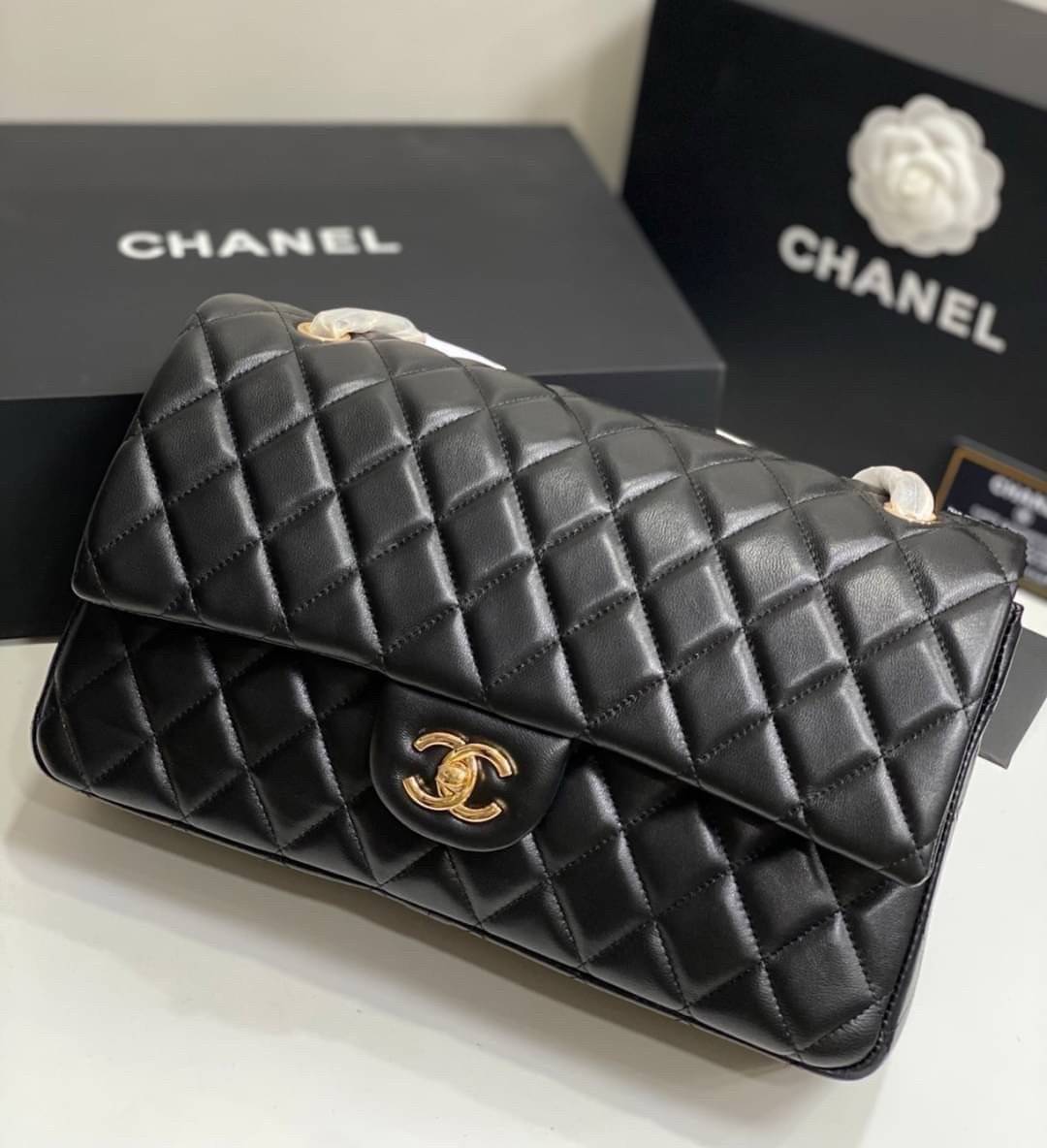 ORI หนังแท้ | CHANEL Classic Jumbo flap Bag 30cm กระเป๋าสะพายรุ่นยอดฮิตตลอดกาล นาทีนี้ต้องซื้อเก็บไว้ รุ่นไอคอนิกที่คุ้มค่า สวยงามหรูหราเหนือกาลเวลา