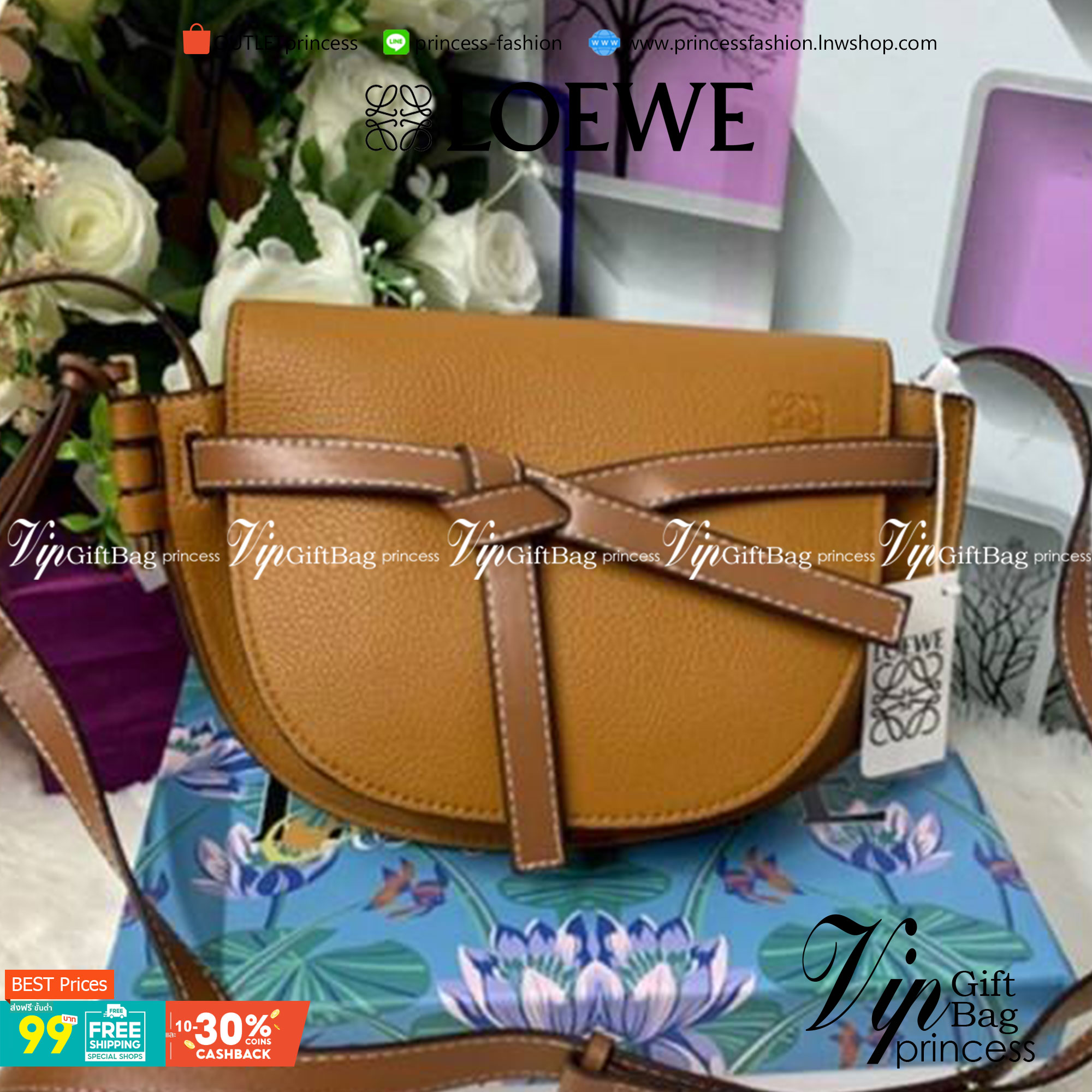 LOEWE Small Leather Gate Crossbody Bag VIP GIFT WITH PURCHASE (GWP) กระเป๋าถือหรือสะพาย Limited จาก LOEWE DUTYFREE COUNTER วัสดุ Canvas & Leather Calfskin หนังแท้ รูปทรงทันสมัย น้ำหนักเบามากค่ะ มาพร้อมสายสะพายยาวสามารถปรับระดับได้ เป็นอีกหนึ่งรุ่นฮิตกันมา