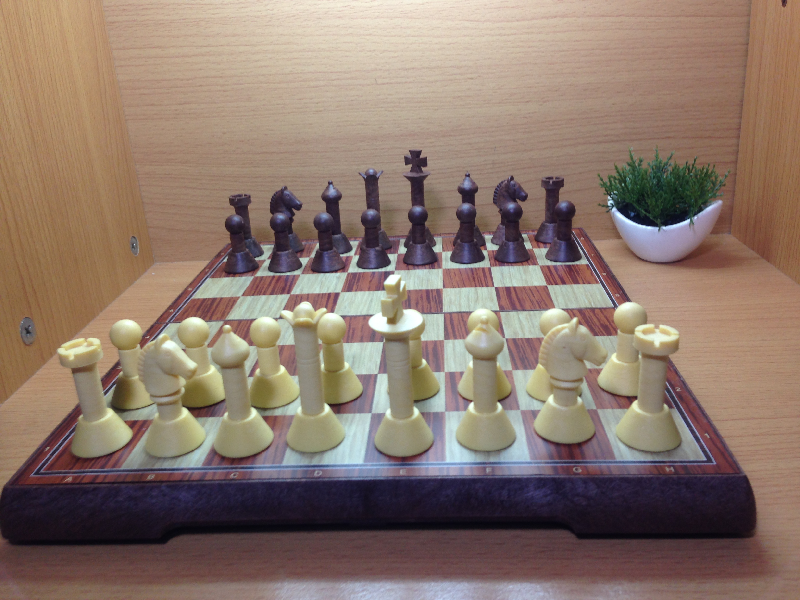 ขุดหมากรุกสากลแม่เหล็กพลาสติกกระดานสีไม้ตัวหมากสีไม้