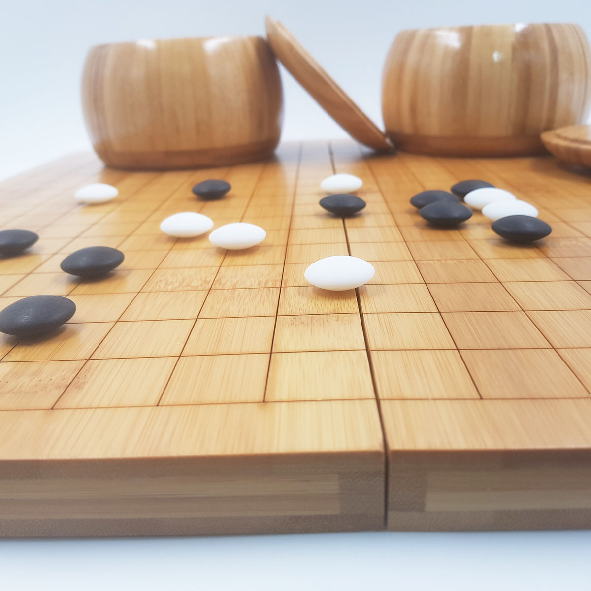 ชุดหมากล้อมกระดาน19x19เส้นพับได้หนา2cm.พร้อมเม็ดเมลามีนและโถหมากไม้Torreya