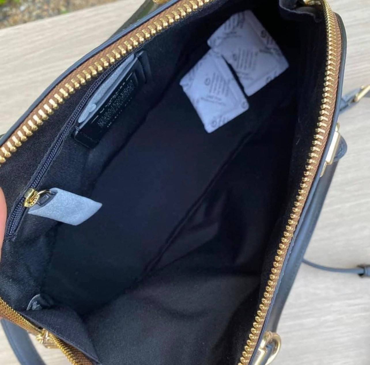 Coach KATY SATCHEL IN SIGNATURE CANVAS (COACH 2558)