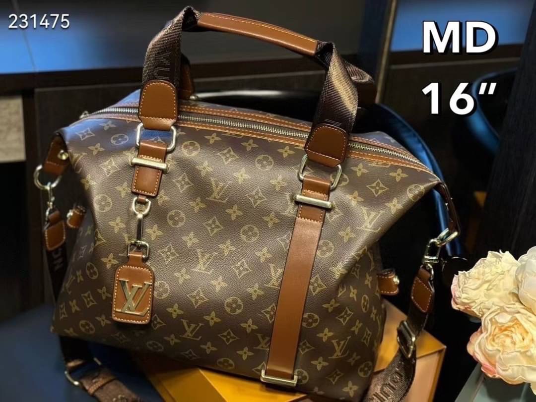 LV KEEPALL Monogram Canvas Bag 40cm กระเป๋าเดินทางสุดคลาสสิค ขนาดจุใจพิมพ์ลายโมโนแกรมแคนวาส ไอเท็มที่จะทำให้การเดินทางไม่ธรรมดาอีกต่อไป ด้วยดีเทลความเป็นเอกลักษณ์ เรียบแต่หรู
