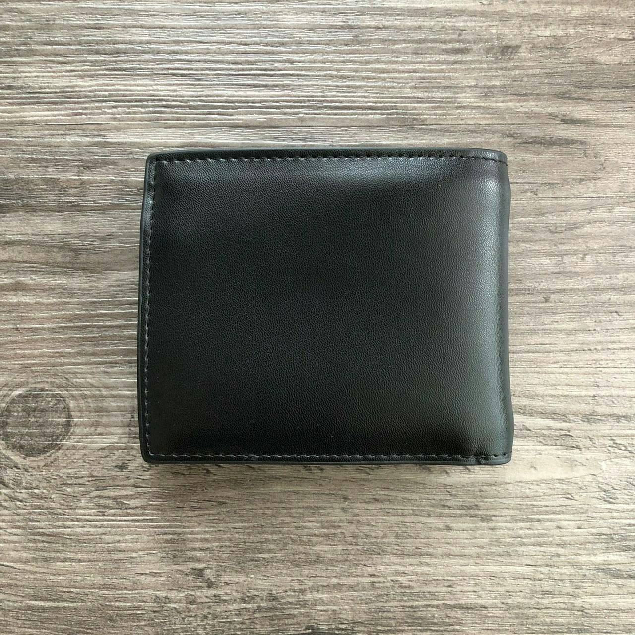 LACOSTE Short Wallet with Key Set กระเป๋าสตางค์ใบสั้น Set สุดคุ้มมอบให้เป็นของขวัญหรือใช้เองก็แนะนำค่ะ