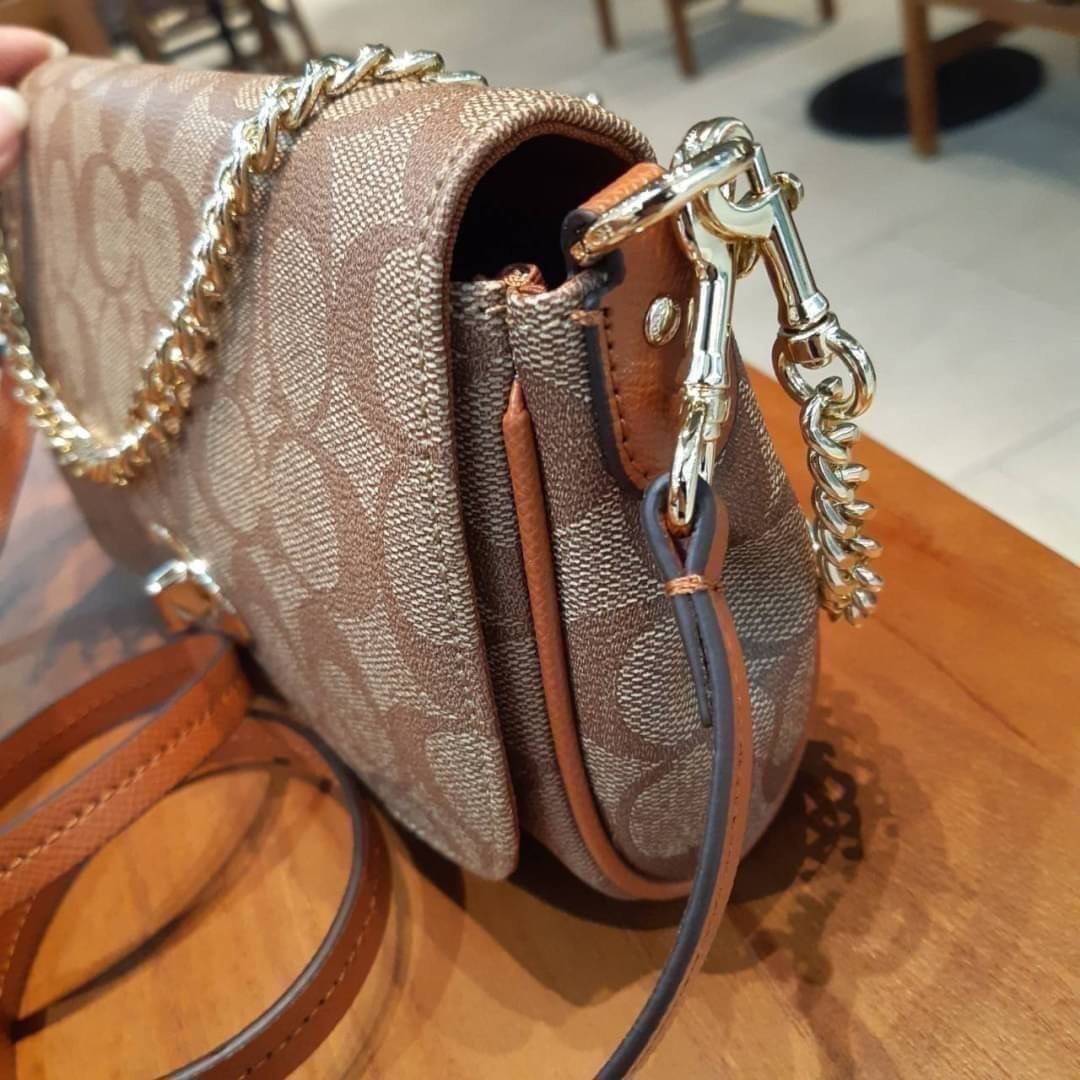 COACH F34615 MINI RUBY CROSSBODY IN SIGNATURE CANVAS ไอเท็มหายาก!! Best seller!! ยกให้น้องเลย!! 👍🎊👍💥 กระเป๋าสะพายข้างรูบี้ ทรงกะทัดรัด ไซส์กำลังดี ดีไซน์เรียบหรูในความเป็นเอกลักษณ์โค้ช ใช้งานง่าย สะดวก วัสดุหนังแคนวาสเคลือบ