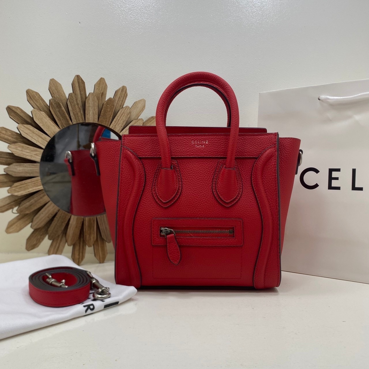 ORI หนังแท้ | Celine Luggage Tote Nano Bag20cm กระเป๋าสะพายทรงโท้ท ดีไซน์เป็นเอกลักษณ์ เรียบหรูดูแพง