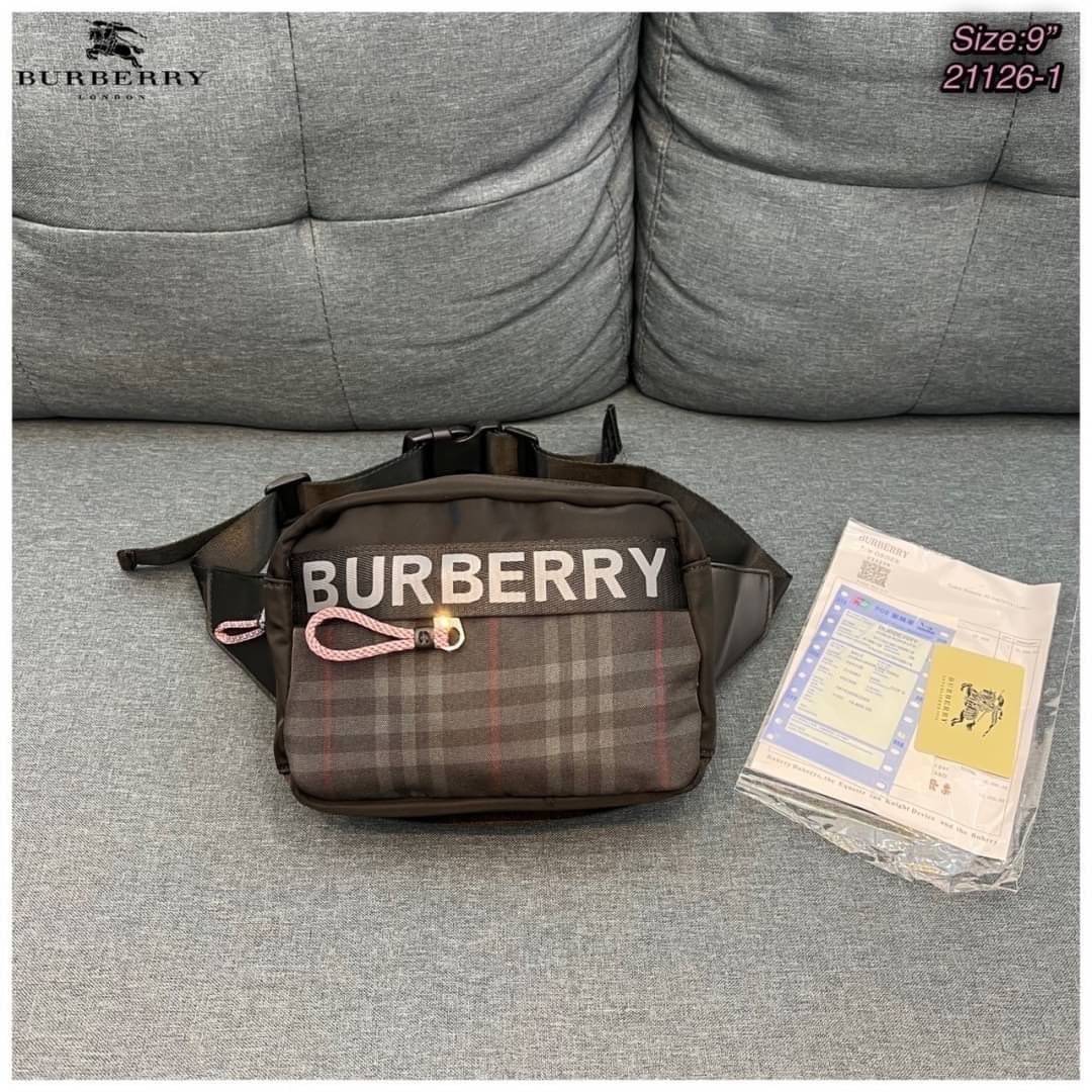 BURBERRY BELT BAG Vintage retro check กระเป๋าคาดอกผ้าในลอนอย่างดี น้ำหนักเบา ทรงสวย สามารถใช้ทั้งผู้หญิง ผู้ชาย