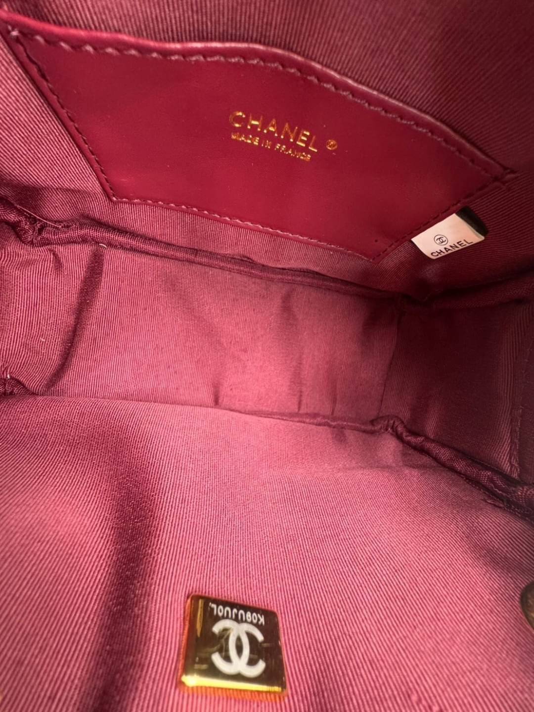 CHANEL 24K Mini Camera Case Bag Fall-Winter 2024/25 กระเป๋าสะพายไซส์มินิ น่ารักน่าใช้ สวยเกินต้านที่สุดกับไอเท็มยอดฮิตที่โดดเด่นเป็นเอกลักษณ์ ที่สาวๆหรือใครๆก็ต้องมีแล้วค่า!!