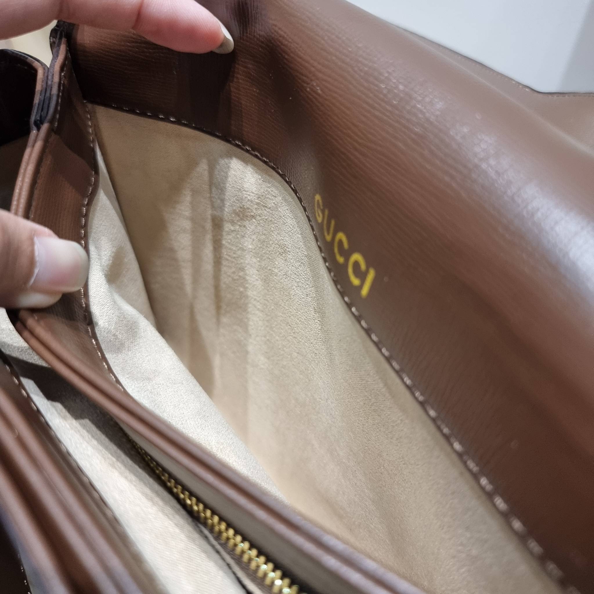 Gucci horsebit 1955 shoulder bag / GUCCI BAG พร้อมส่ง 5 สี กระเป๋าสะพายไหล่/สะพายข้างทรงคลาสสิค สวยผู้ดี ดารา เซเลปใช้กันเพียบ สวยอยู่ทรง มากี่รอบก็ไม่เคยพอ!! รุ่นเด็ดสุด!! ฮ็อตสุด!! ให้สิบว้าวไปเลย