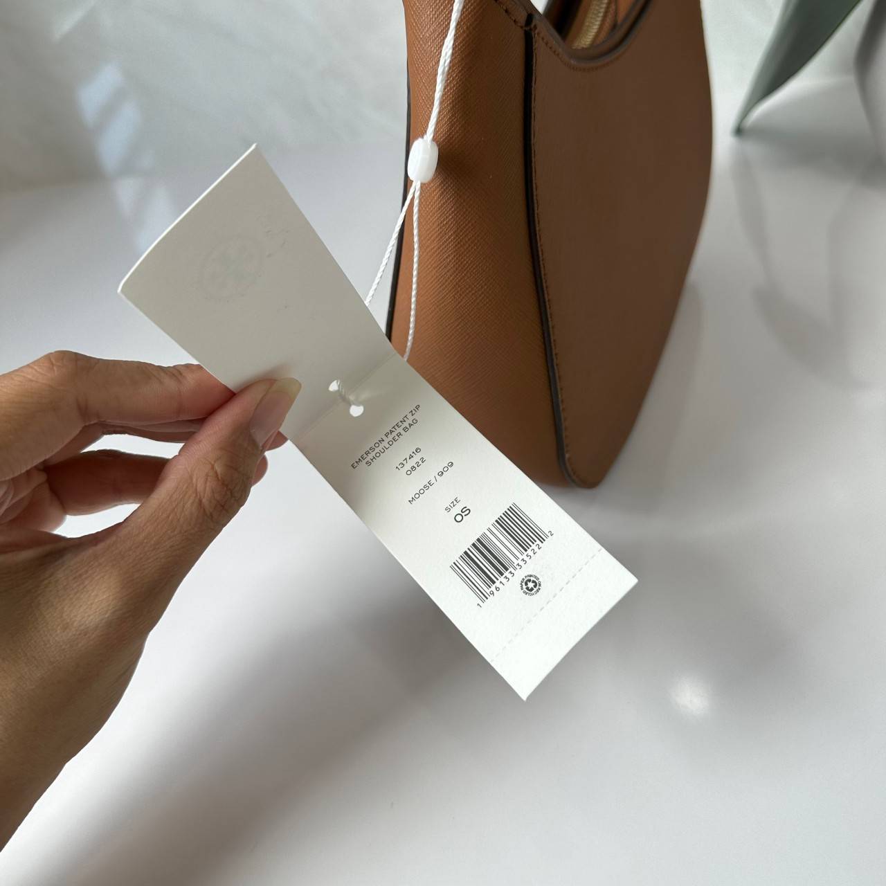 TORY BURCH EMERSON ZIP SHOULDER BAG 137416 / TORY BAG พร้อมส่ง 3 สี กระเป๋าสะพายไหล่ / คล้องแขน หนังซาเฟียโน่ ทนทาน