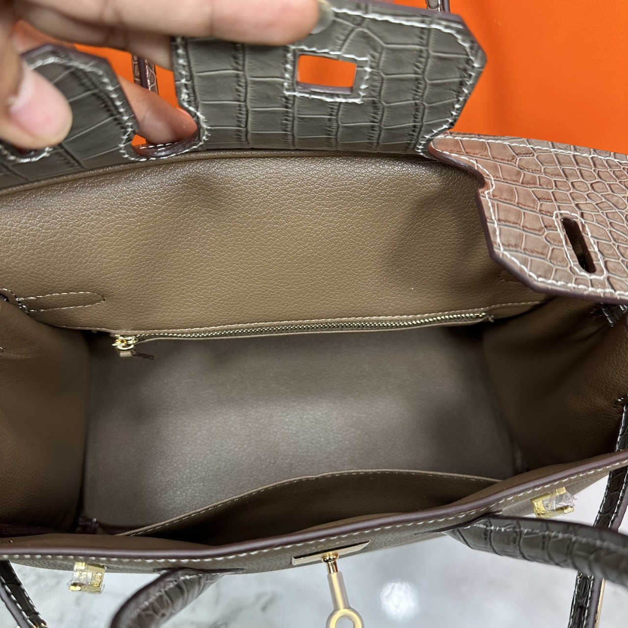 ORI หนังแท้ | Hermes Birkin 25 Bag กระเป๋าสะพายที่สุดแห่งหรูหราลัคชู นิยามของความสง่างามเหนือกาลเวลา แบรนด์เนมในฝัน งดงามดั่งเจ้าหญิง