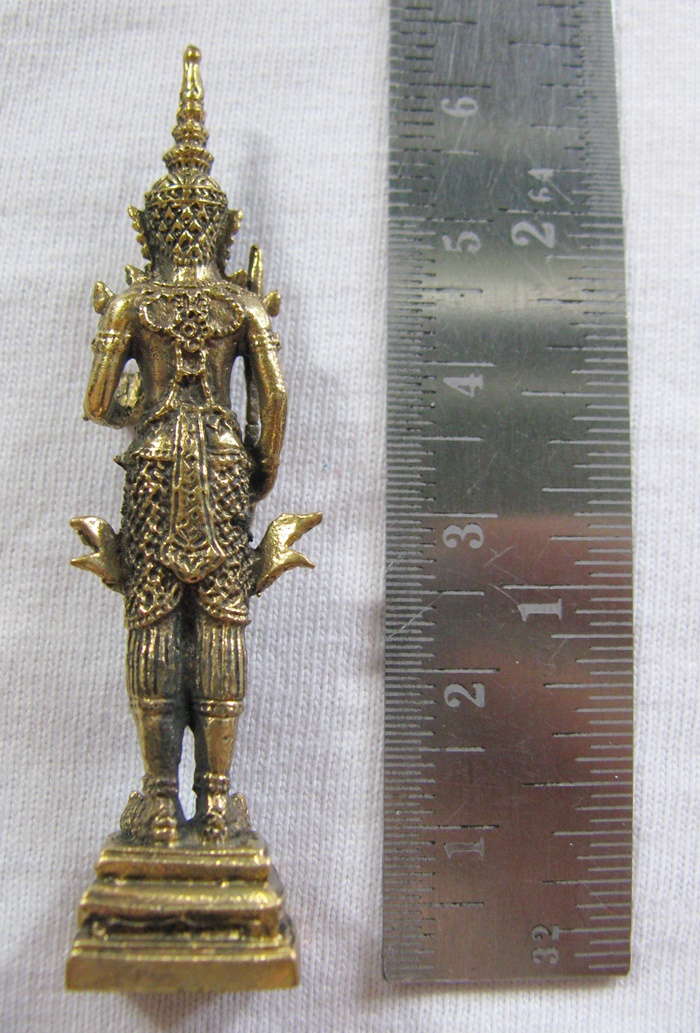 สินค้าหมดค่ะ รูปหล่อพระสยามเทวาธิราชสูง 6 เซนติเมตร เนื้อทองเหลืองพร้อมใบคาถาค่ะ