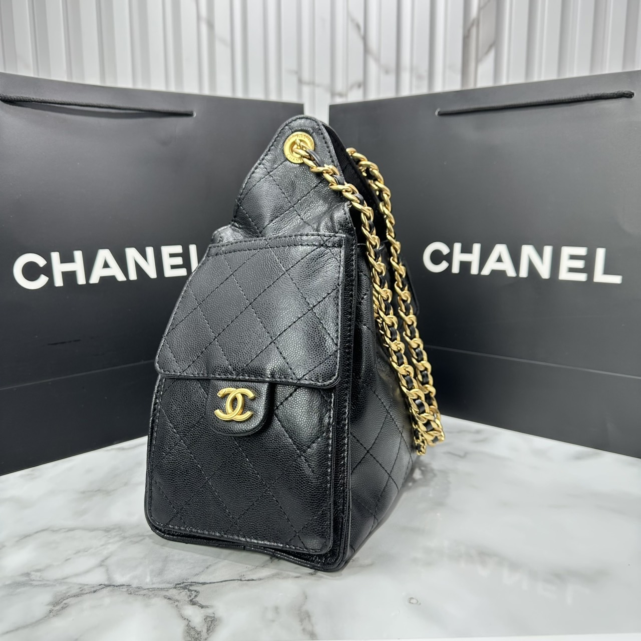 ORI หนังแท้ | 25cm CHANEL 25 Small Handbag Spring-Summer 2025 กระเป๋าสะพายรุ่นใหม่สุดฮอตแห่งปี หนังแท้ลายเกรน ที่สุดแห่งความไอคอนิก มาพร้อมใบเล็ก อะไหล่สีทองสวยหรู
